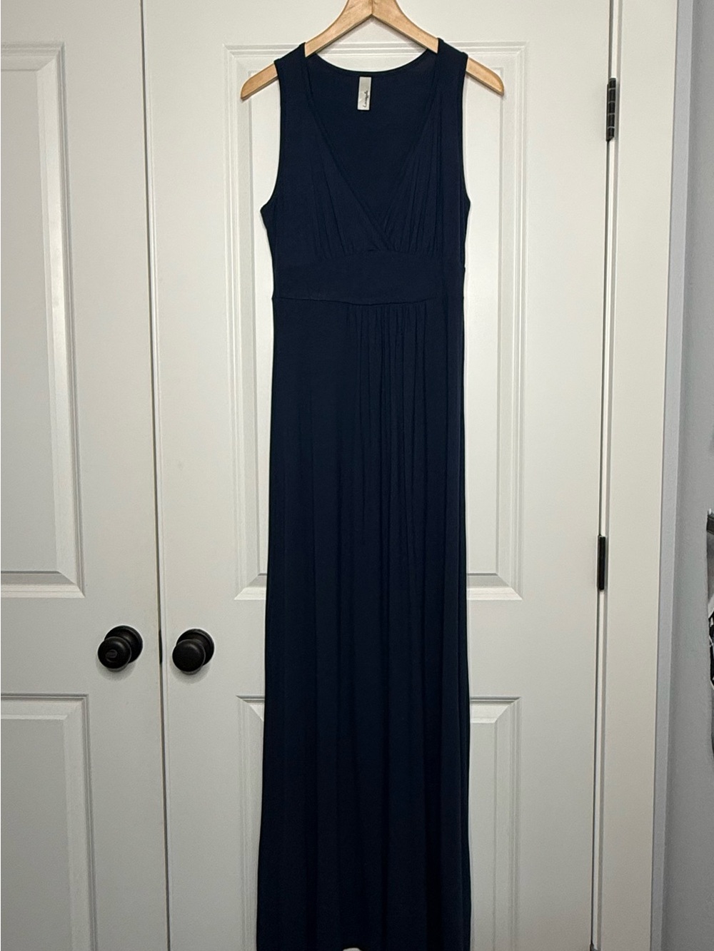 Loveappella Navy Sleeveless V-Neck Maxi Dress